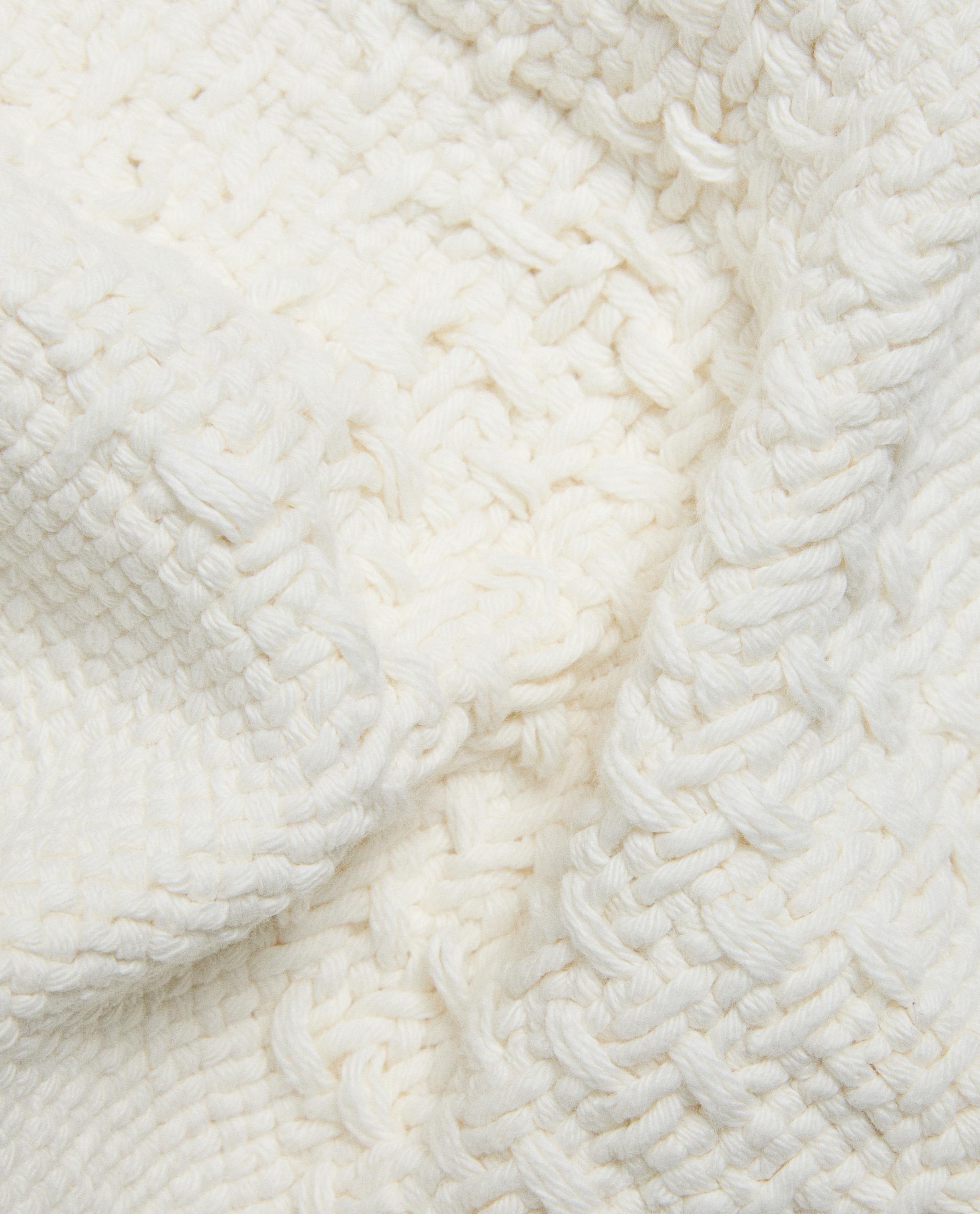 BATH MAT WITH FRAYED EDGES product thumbnail 18