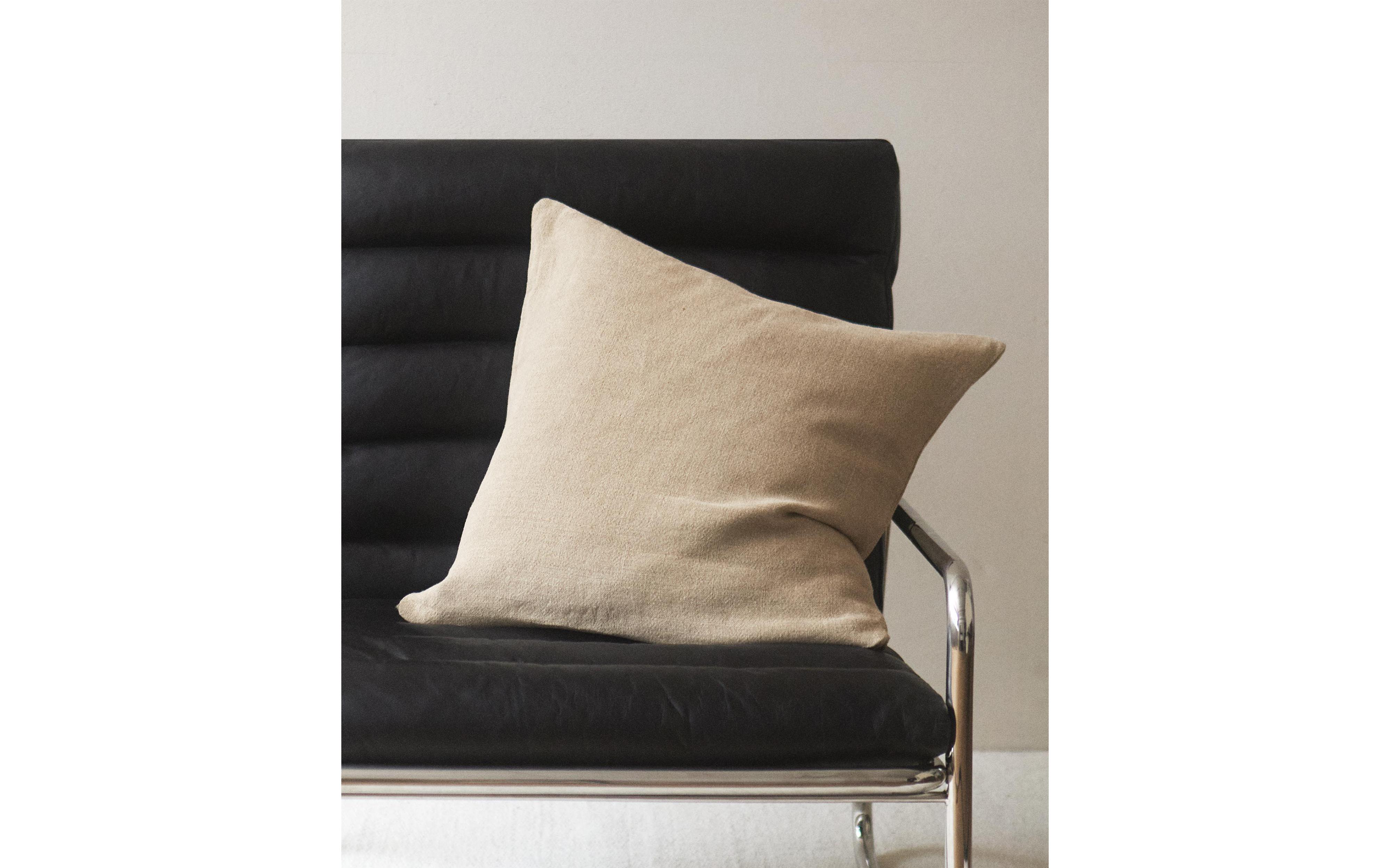 PLAIN WASHED LINEN QUILTED CUSHION COVER product thumbnail 8