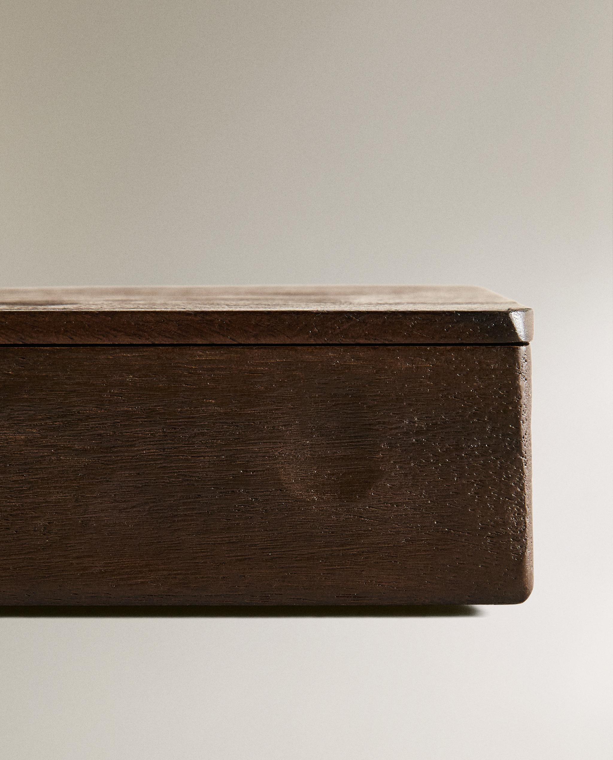 LARGE WOODEN BOX WITH LID product thumbnail 5