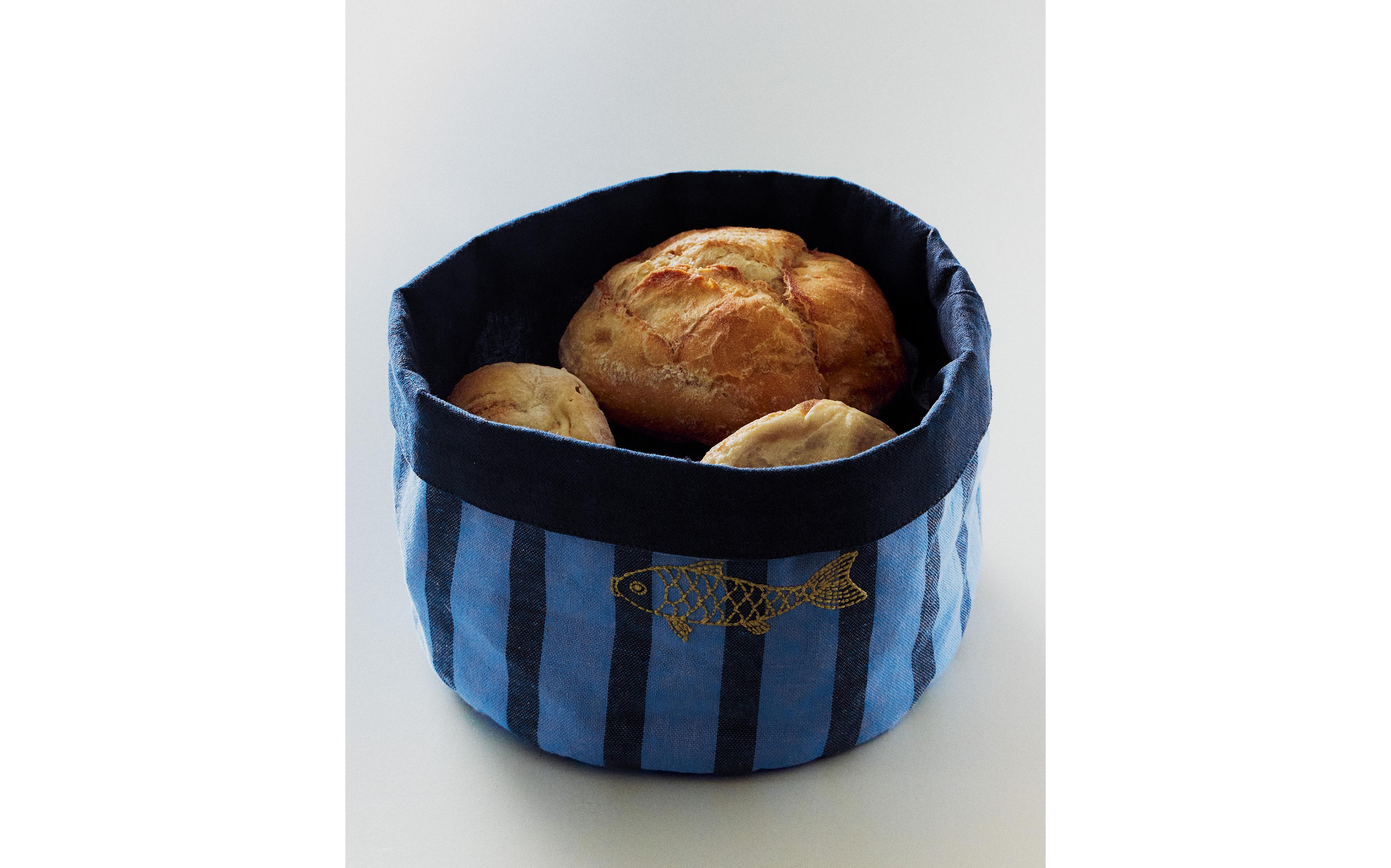 STRIPED FABRIC BREAD BASKET product thumbnail 2