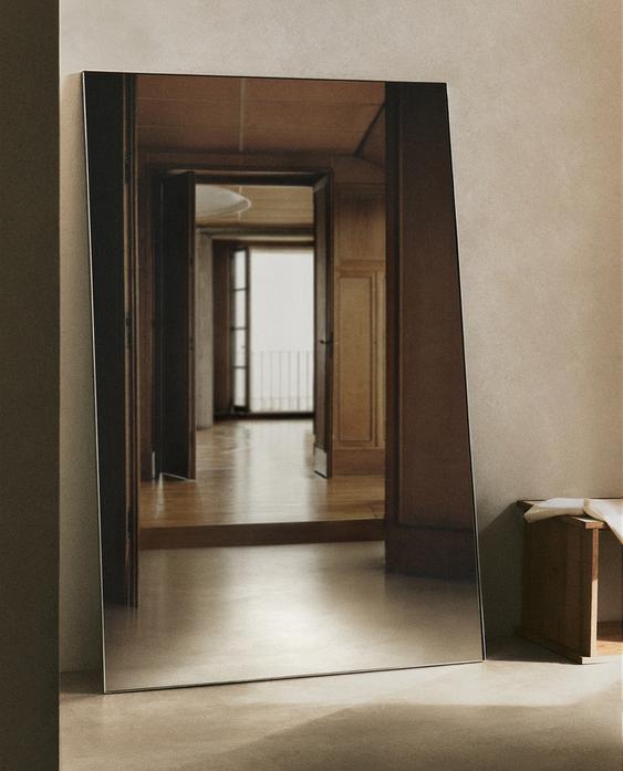 VERTICAL MIRROR WITH SILVER FRAME