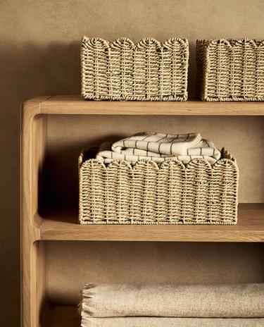 SCALLOPED BASKET