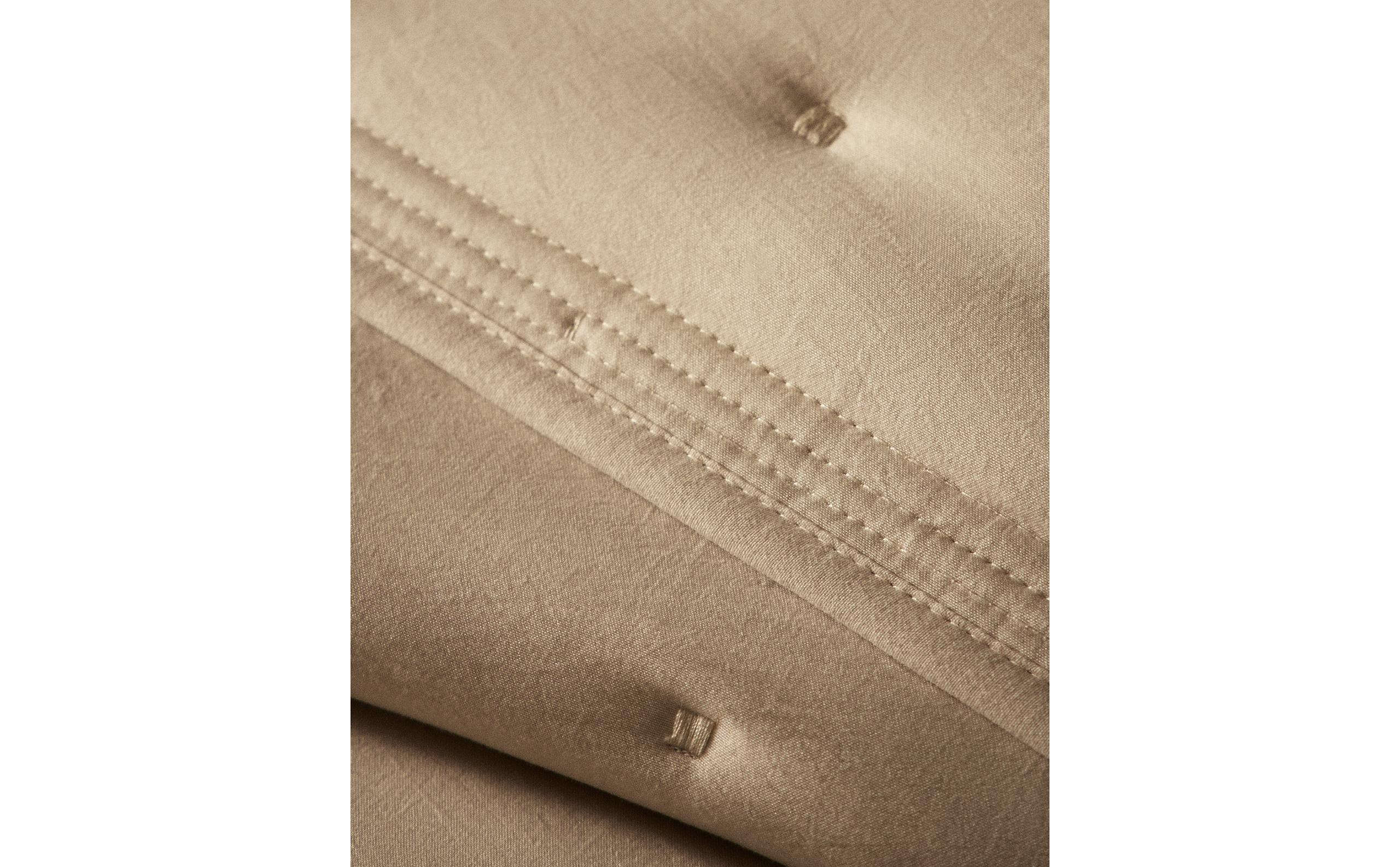 MICROFIBRE QUILTED BEDSPREAD product thumbnail 18