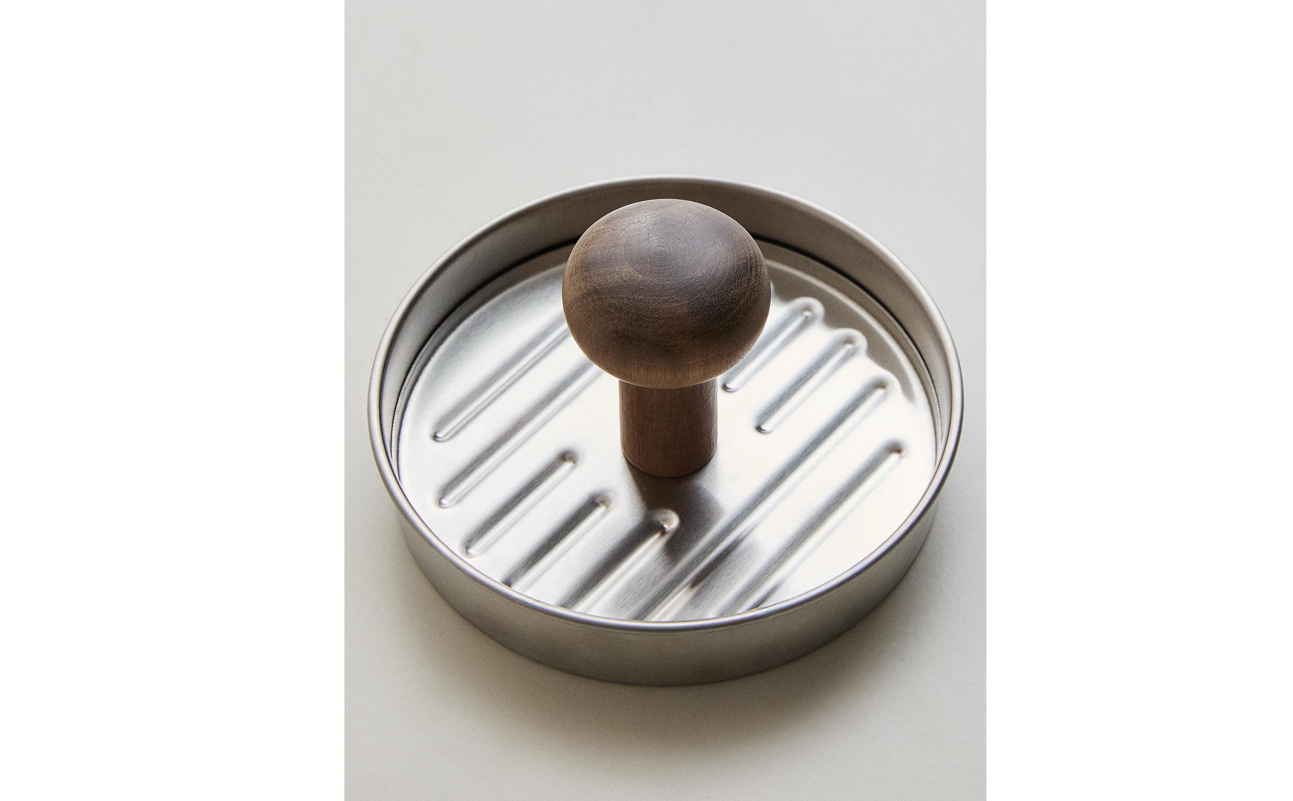 STEEL AND WOOD HAMBURGER MOULD product thumbnail 9