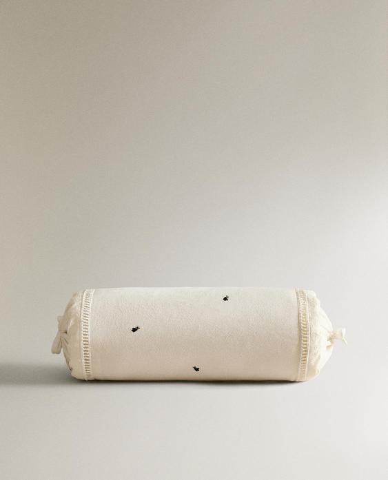 KIDS’ FLORAL BOLSTER KIDS’ FLORAL BOLSTER