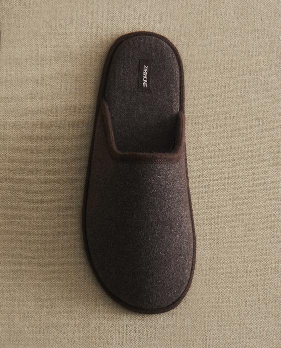 COSY SLIPPERS