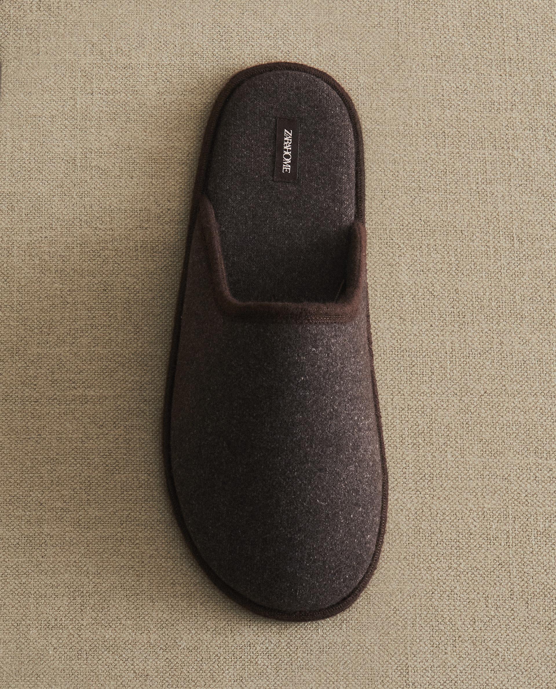 COSY SLIPPERS COSY SLIPPERS