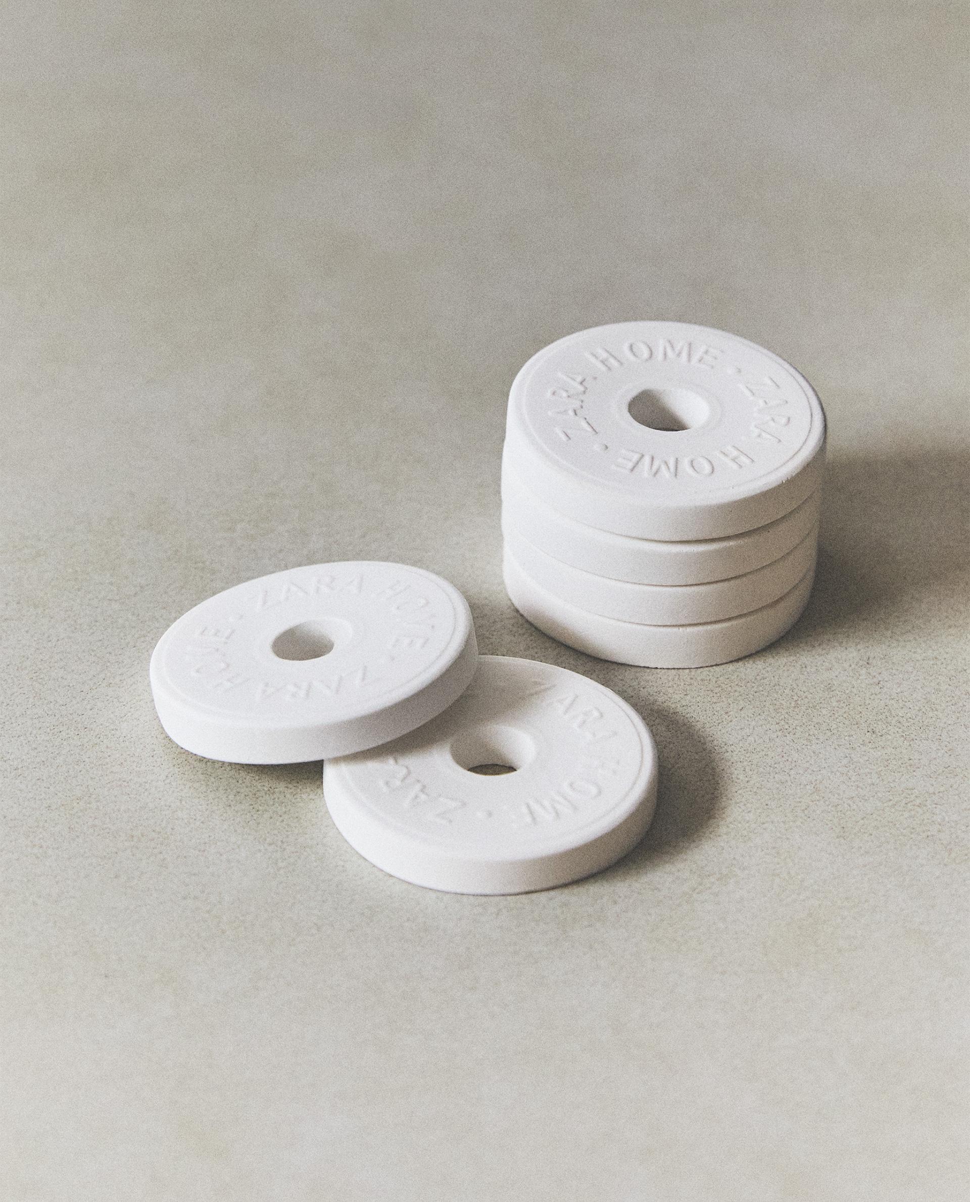 WHITE POWDERY SCENTED CERAMIC PACK (PACK OF 6) | Zara Home United