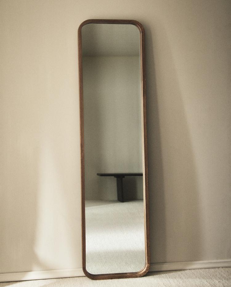 ROUND FULL LENGTH MIRROR WITH FRAME