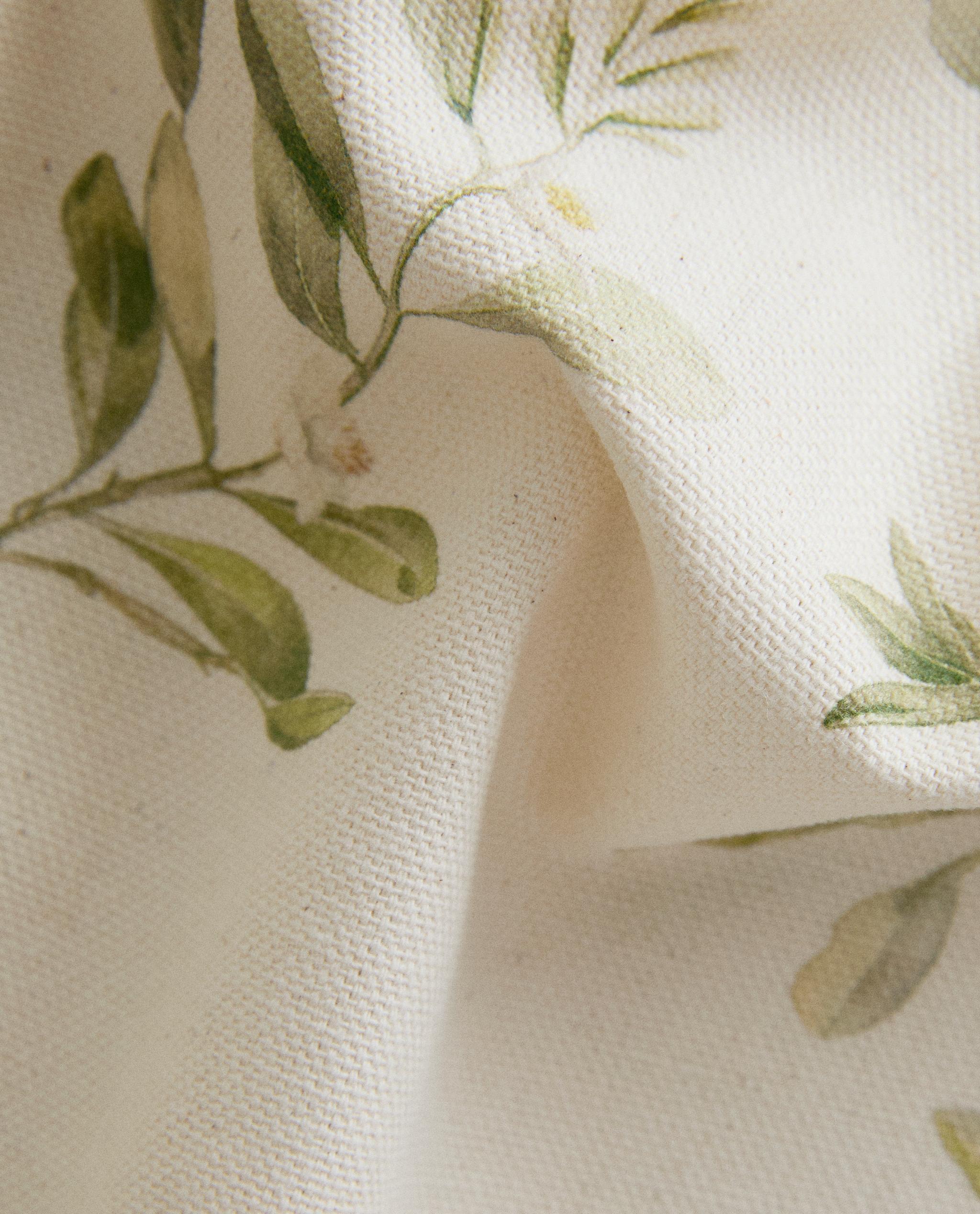 BRANCH AND FLORAL PRINT TABLECLOTH product thumbnail 5