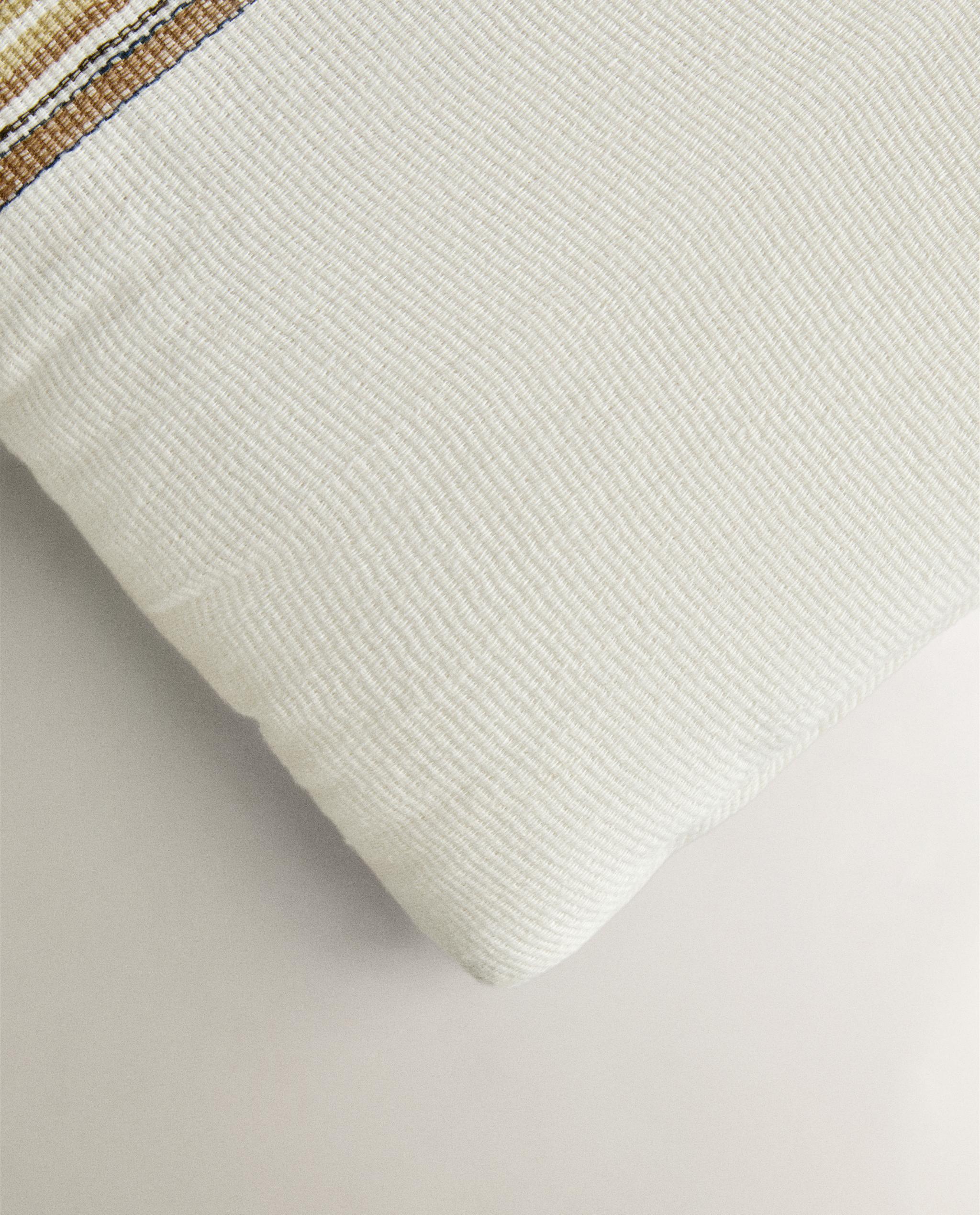 STRIPED BENCH SEAT CUSHION product thumbnail 7
