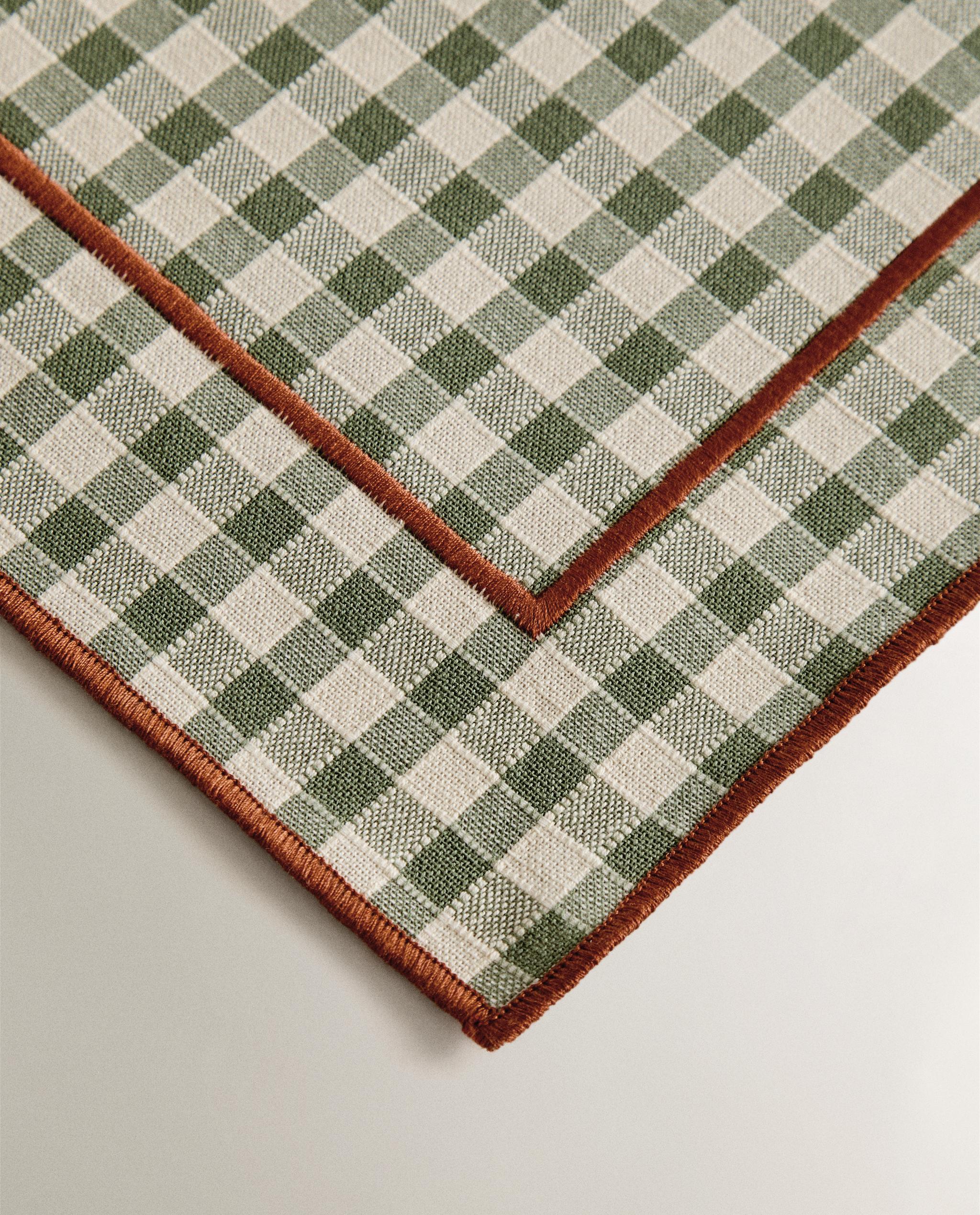 CHECK PLACEMAT WITH TOPSTITCHING product thumbnail 2