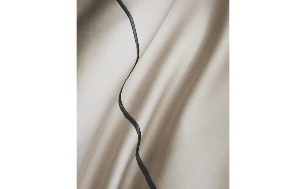 SATEEN DUVET COVER WITH TRIM SATEEN DUVET COVER WITH TRIM