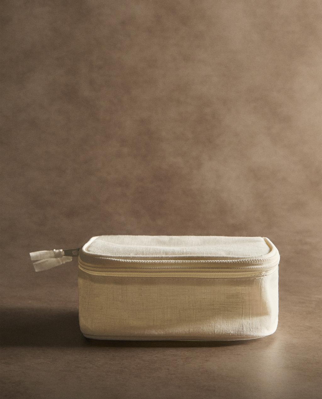 SMALL PLAIN LINEN TOILETRY BAG