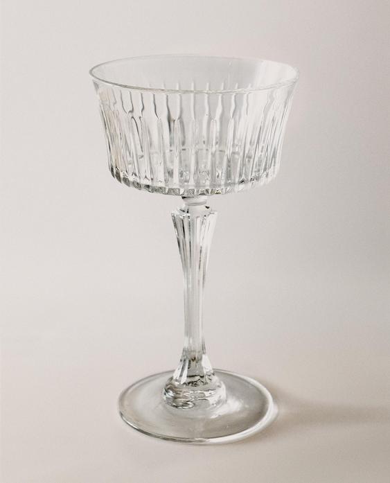 CRYSTALLINE SPARKLING WINE FLUTE WITH RAISED DESIGN