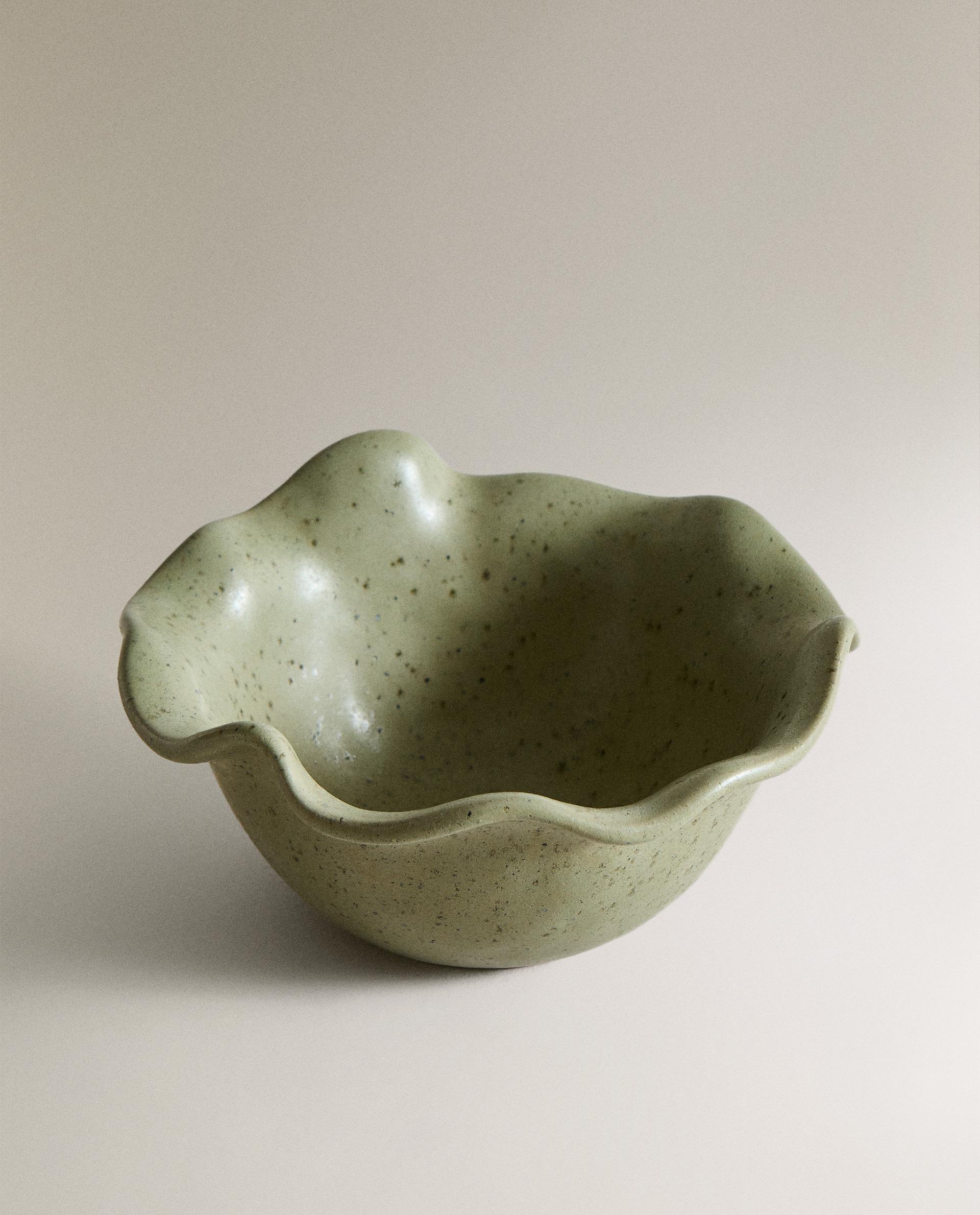 TERRACOTTA BOWL WITH WAVY DESIGN