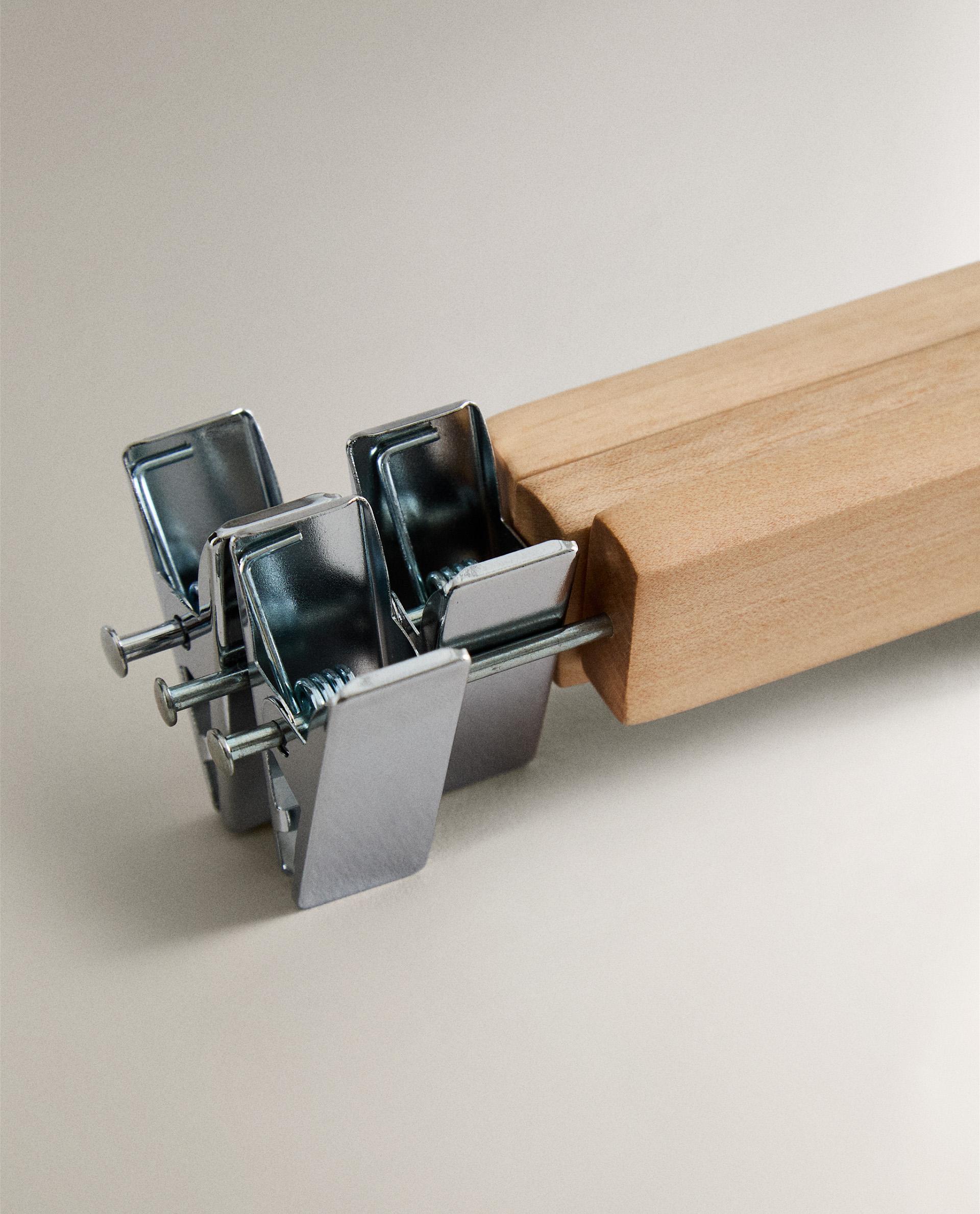 WOODEN SKIRT HANGER (SET OF 3) product thumbnail 7