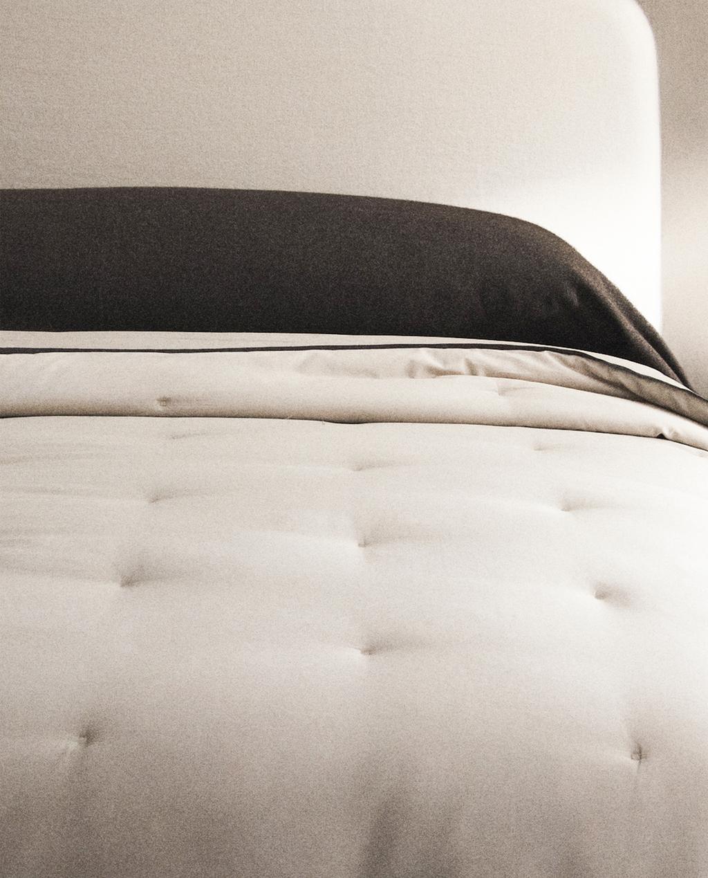 NARZUTA NA ŁÓŻKO Z SATYNY BAWEŁNIANEJ I LNU W KROPKI NARZUTA NA ŁÓŻKO Z SATYNY BAWEŁNIANEJ I LNU W KROPKI