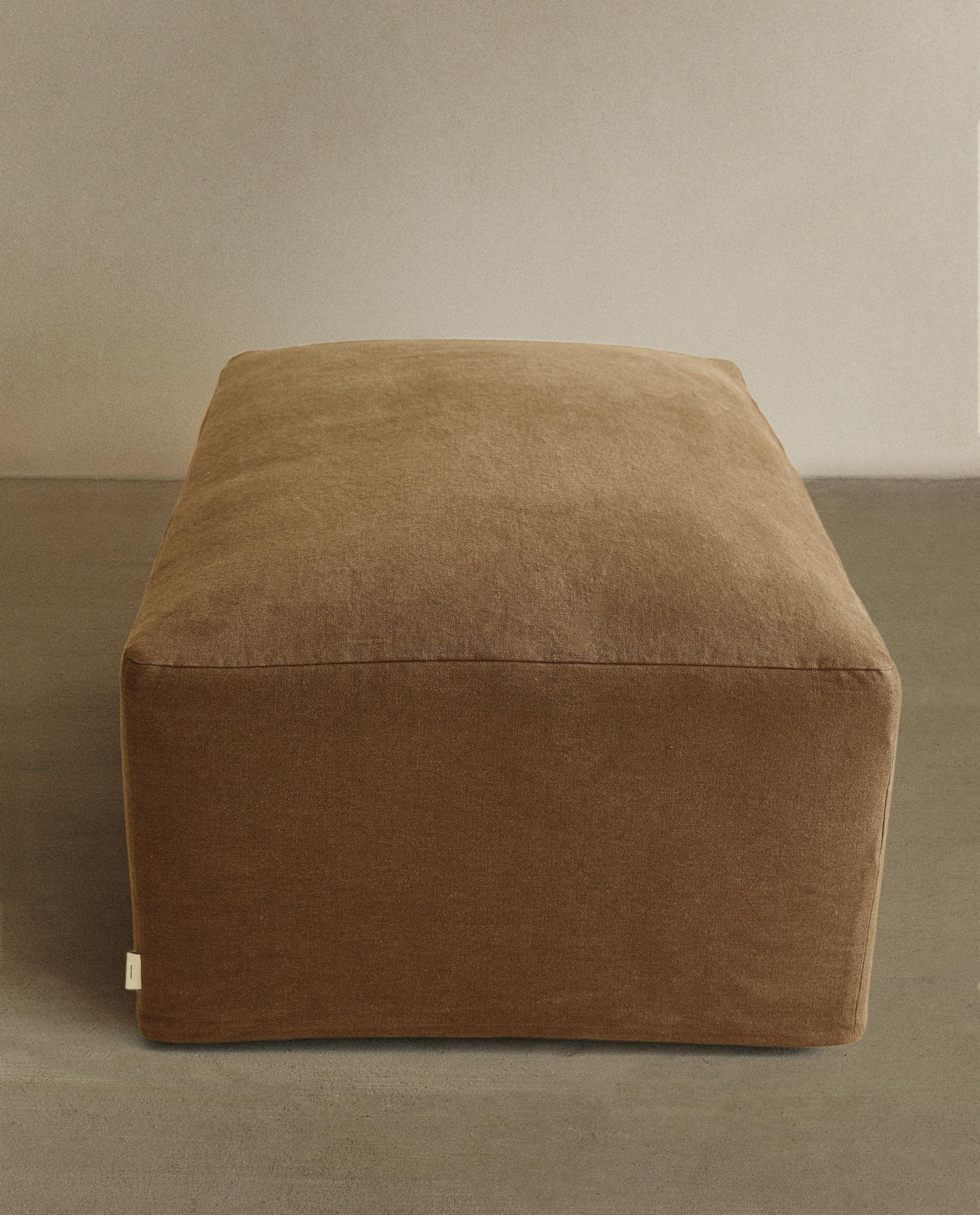 ZARA  リネン　アップホルスダード　ソファ　送料込み Couches and Armchairs | Zara Home United States of America