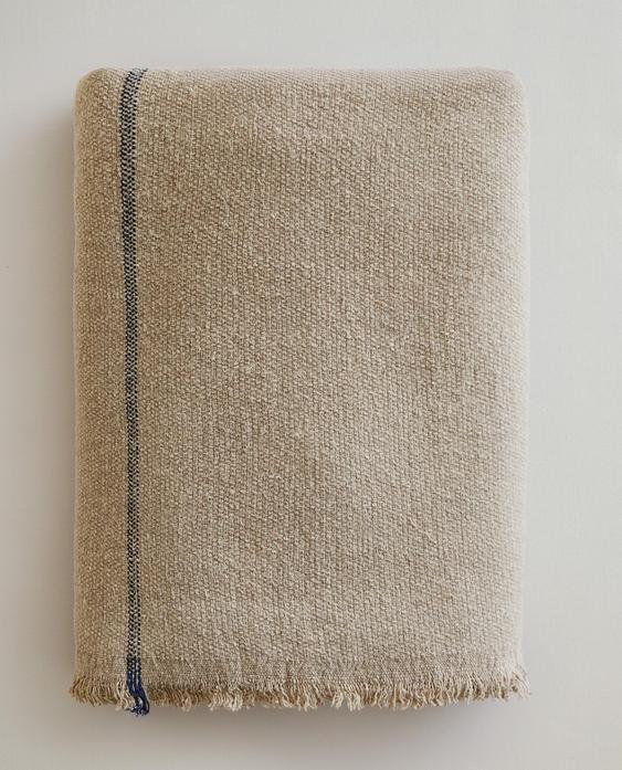 STRIPED LINEN THROW