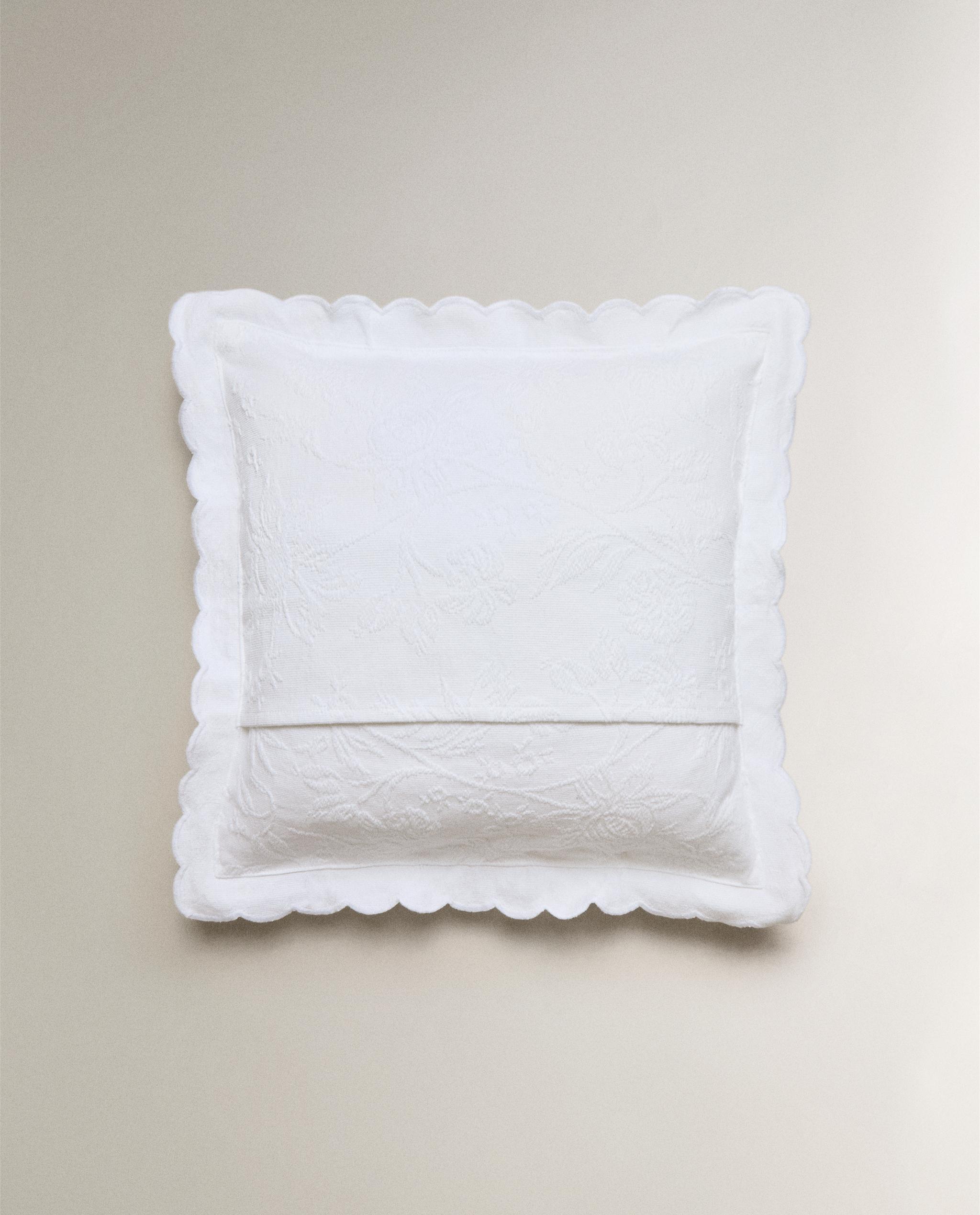 COTTON JACQUARD CUSHION COVER product thumbnail 6