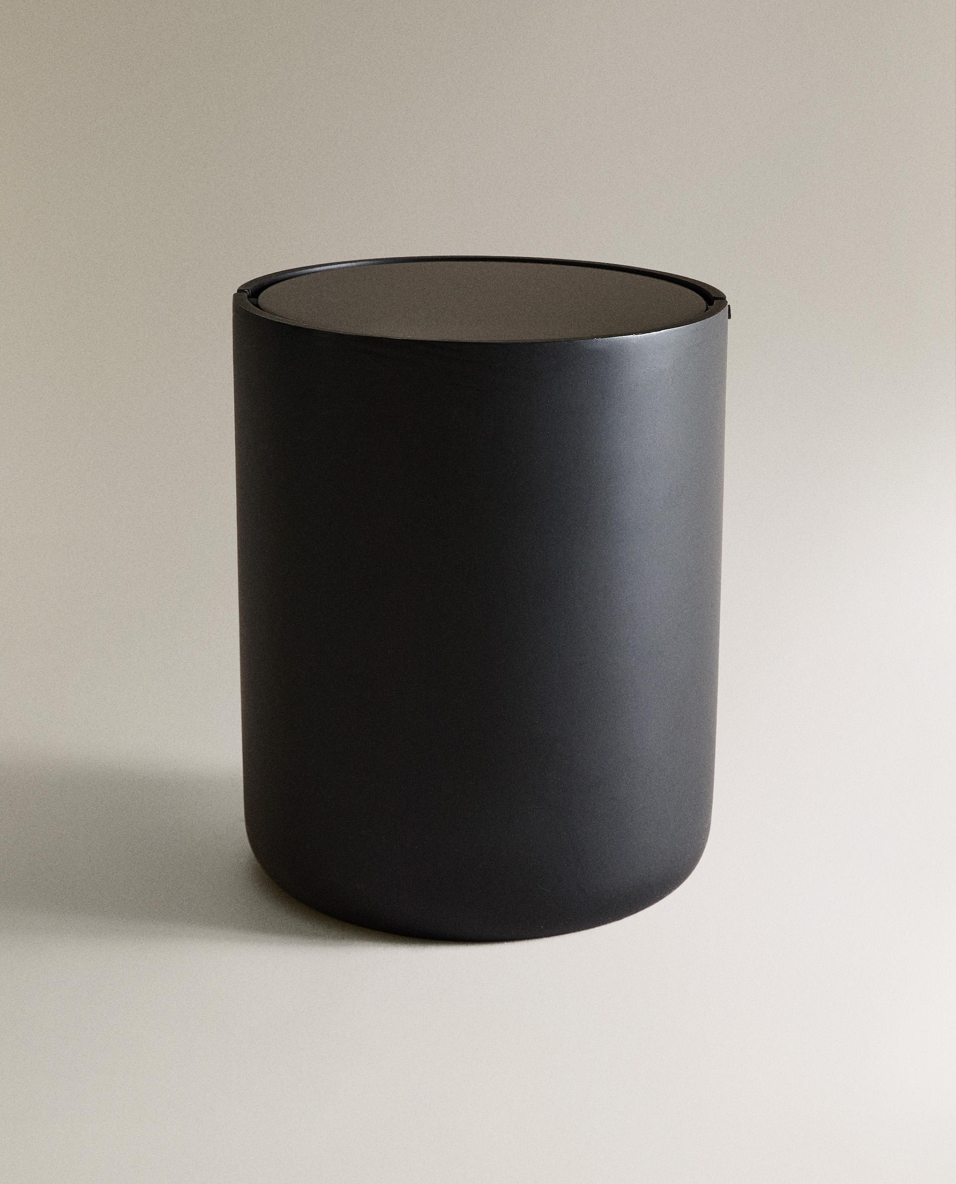 BLACK RESIN BATHROOM BIN WITH LID