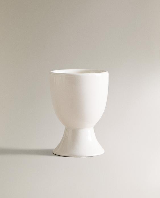 حامل بيض من الخزف الحجري