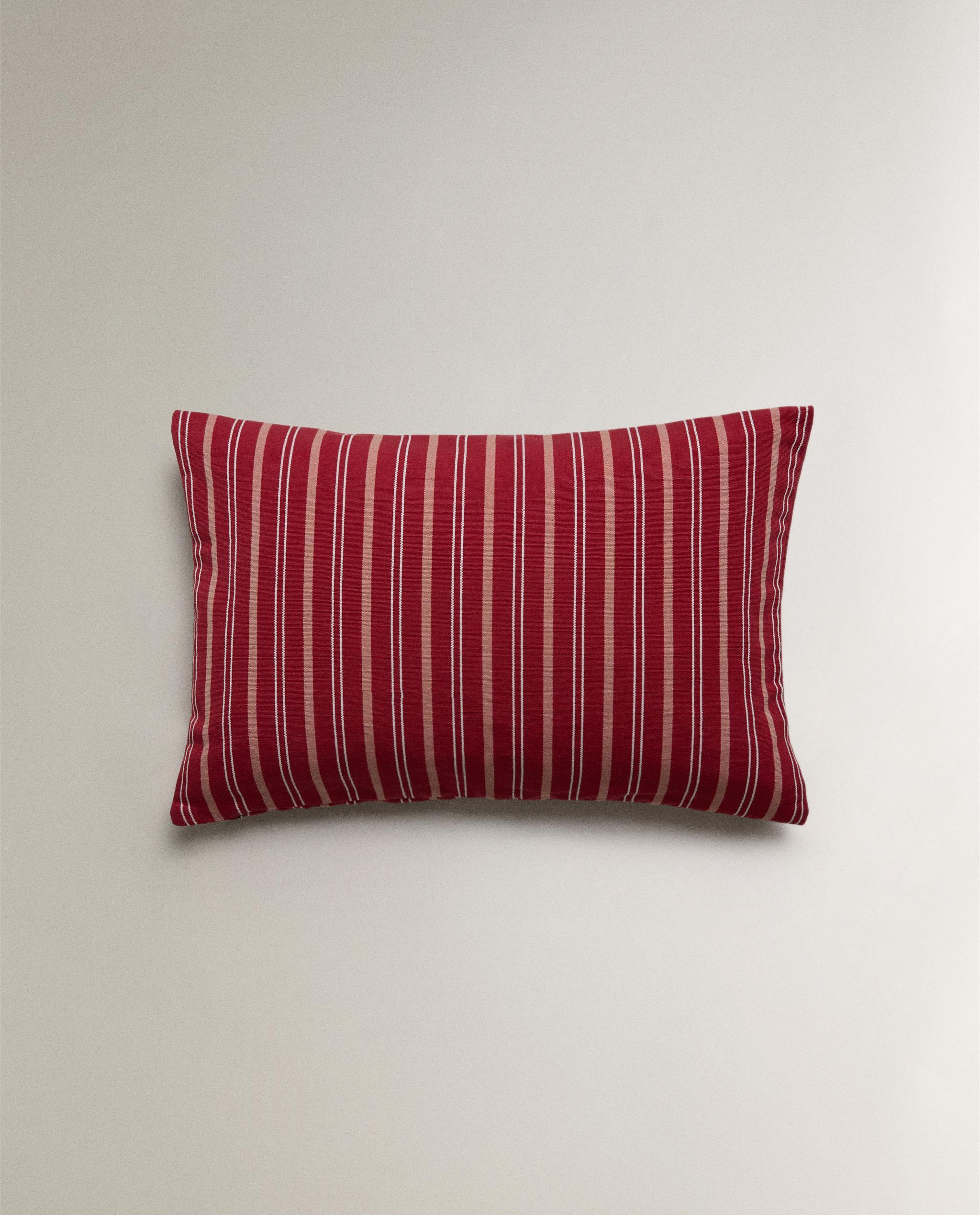 STRIPED CUSHION COVER product thumbnail 3