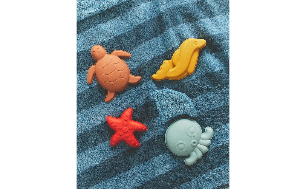 STRANDFÖRMCHEN-SET FÜR KINDER AUS SILIKON (4ER-PACK)