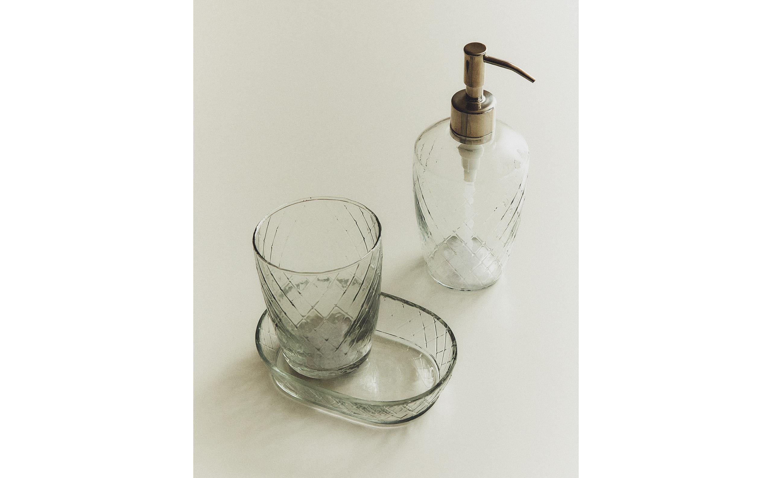DIAMOND BATHROOM SET