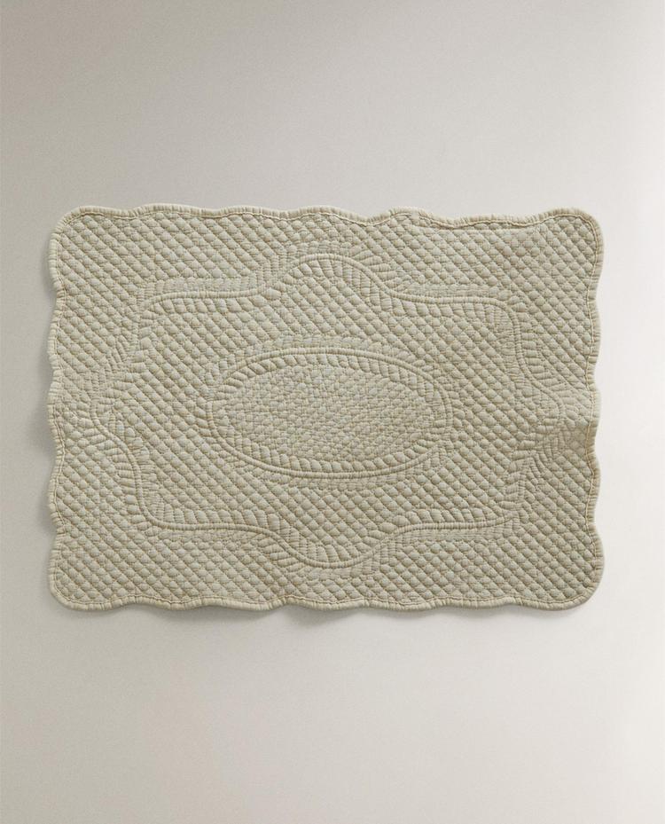 MANTEL INDIVIDUAL ACOLCHADO