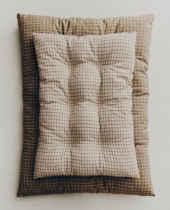 RUUDULLINEN LEMMIKIN SUOJA-ALUSTA