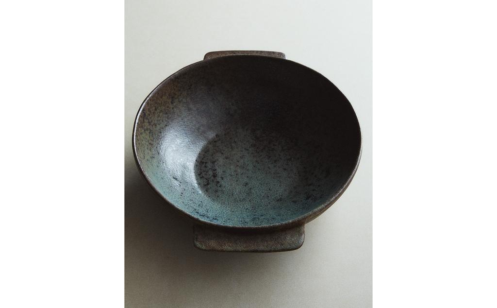 CERAMIC BOWL WITH HANDLES CERAMIC BOWL WITH HANDLES