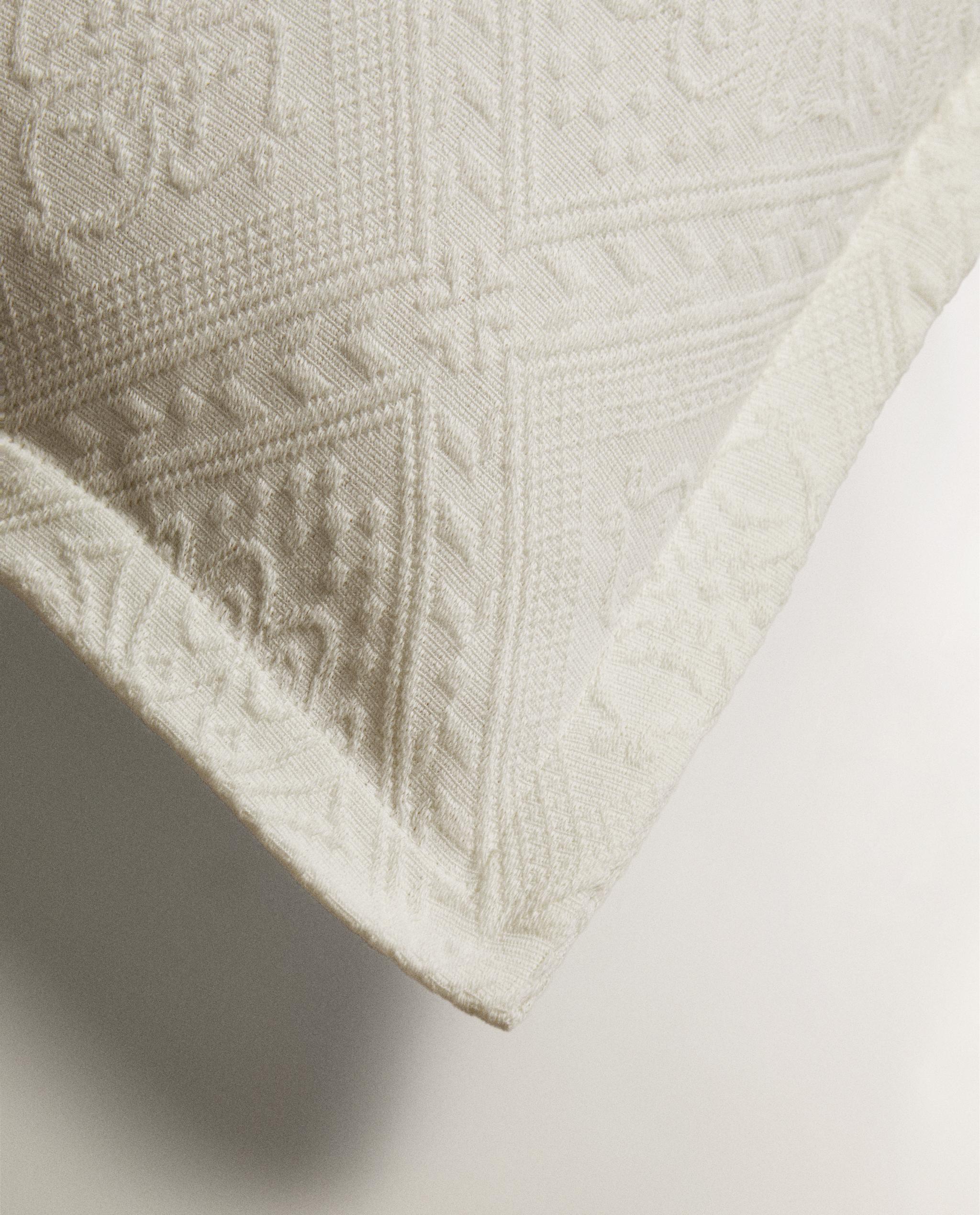 GEOMETRIC PATTERN CUSHION COVER product thumbnail 3