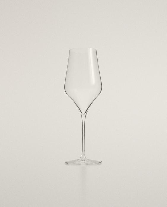 كأس سادة من الكريستالاين