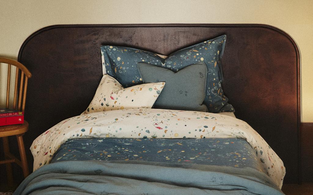KIDS' REVERSIBLE SPACE DUVET COVER KIDS' REVERSIBLE SPACE DUVET COVER