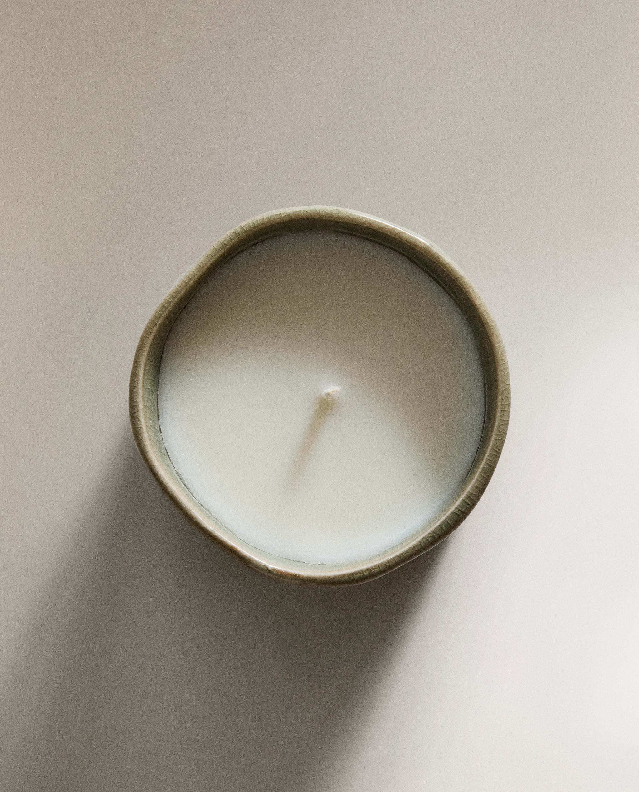 PURE GARDENIA AND FLORAL BEYOND SCENTED CANDLES product thumbnail 8