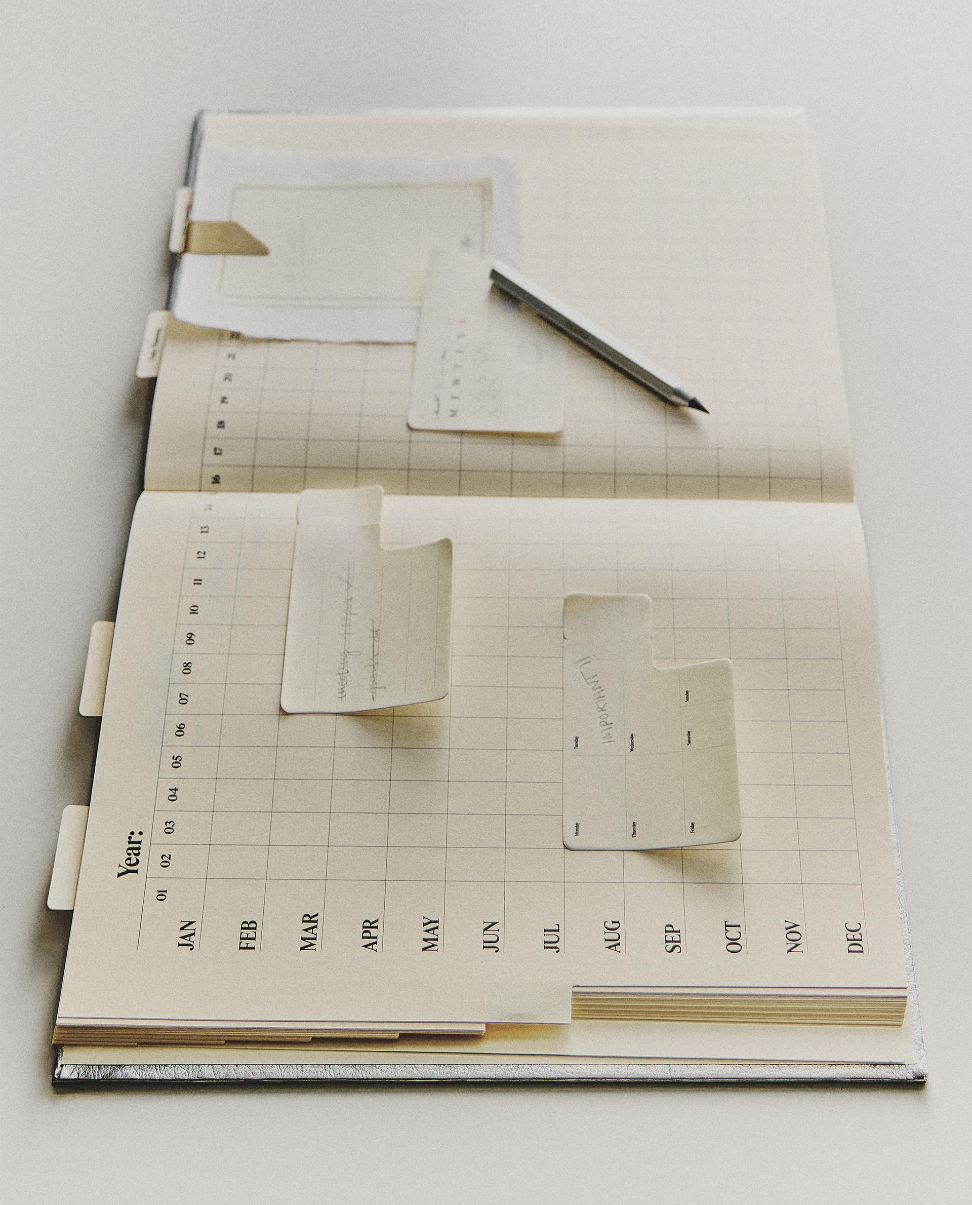PROJECT PLANNER NOTEBOOK