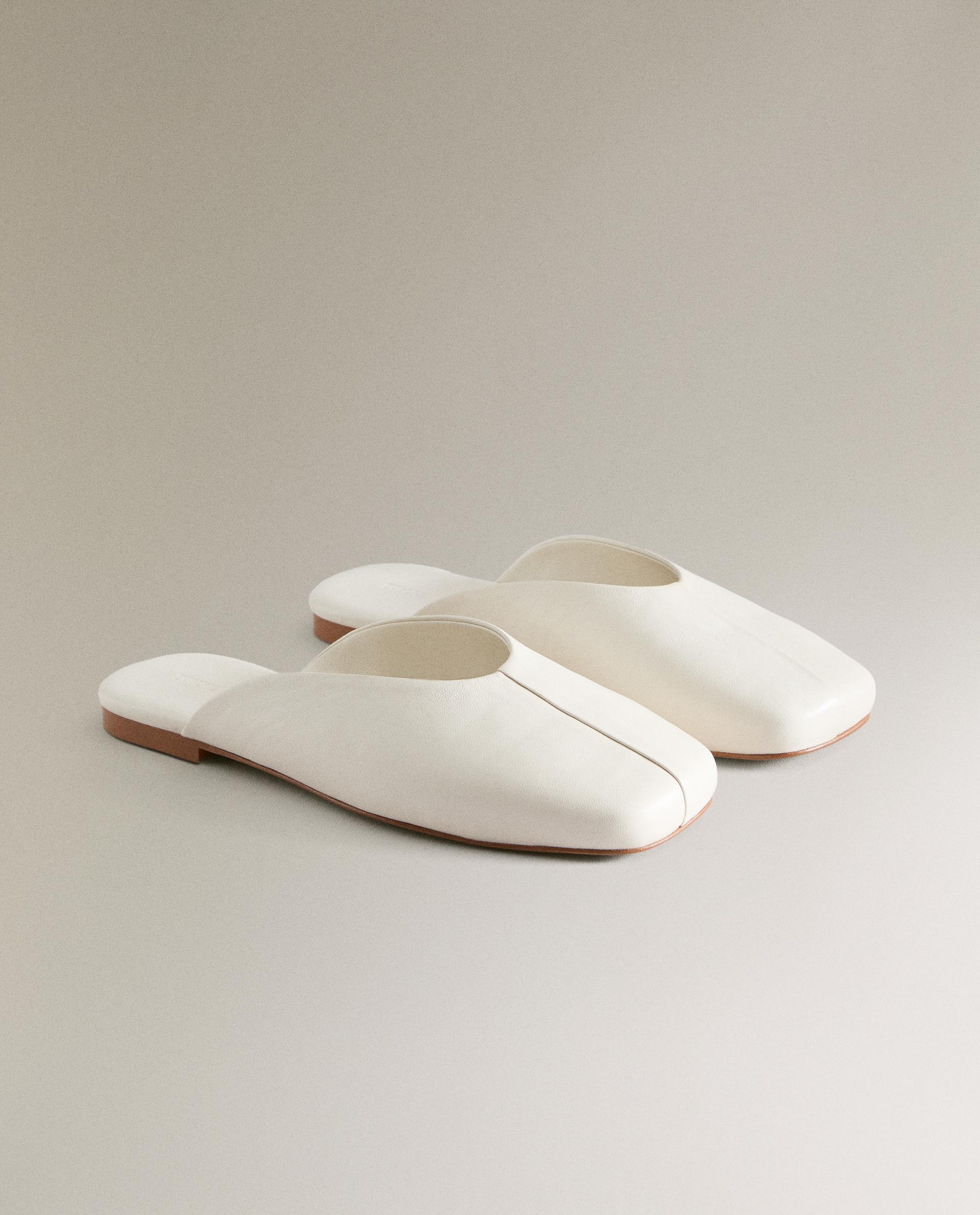 ZARA リアルレザーミュール 新品 未使用品❣️ZARA ギャザーディテール入りフラットリアルレザー