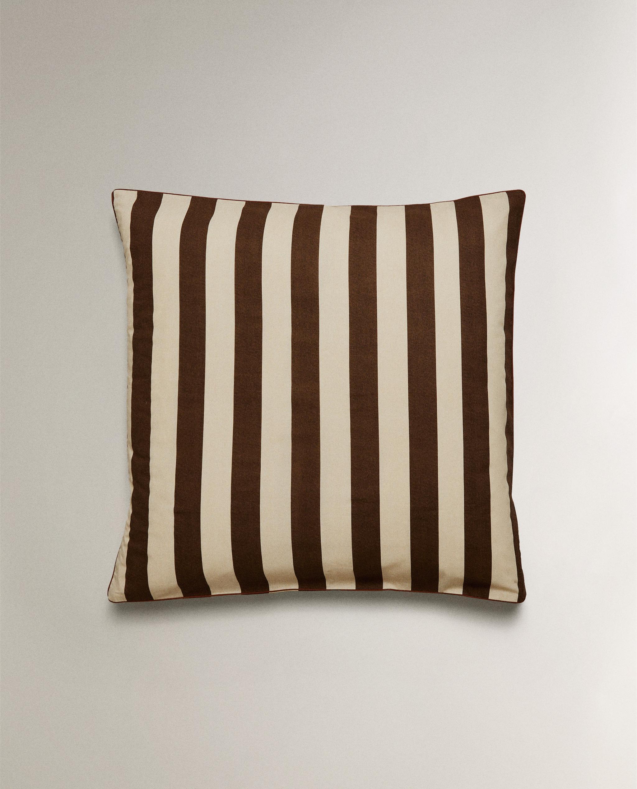 STRIPED WASHED COTTON PILLOWCASE product thumbnail 12