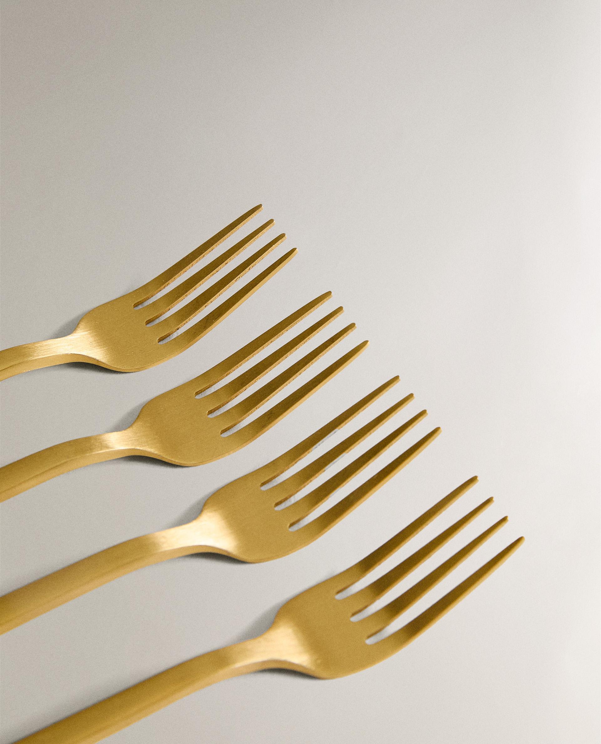 PACK OF GOLDEN STEEL BRUNCH DESSERT FORKS (PACK OF 4) product thumbnail 8