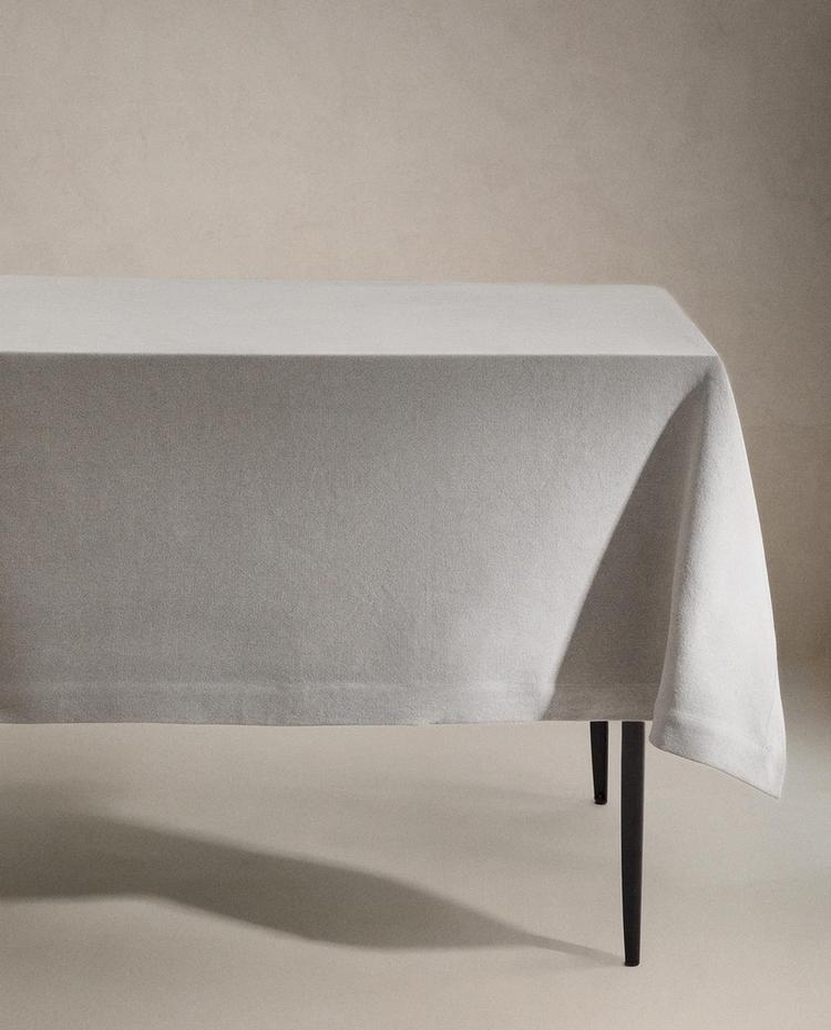 COLOURED HEAVY-LINEN TABLECLOTH