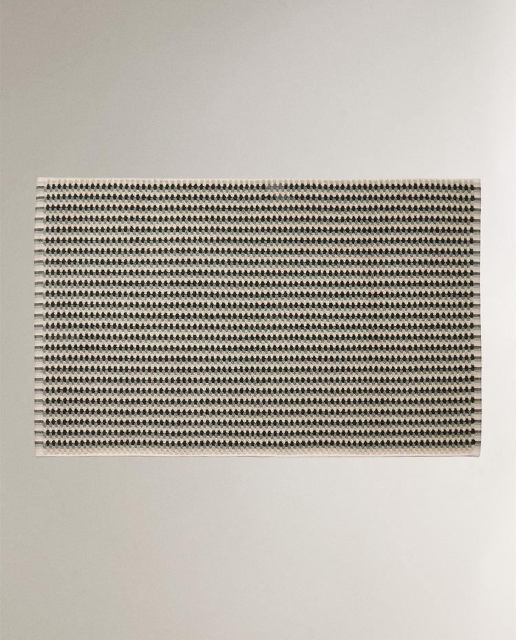 КИЛИМОК ДЛЯ ВАННОЇ З ГЕОМЕТРИЧНИМ ЖАКАРДОВИМ ВІЗЕРУНКОМ