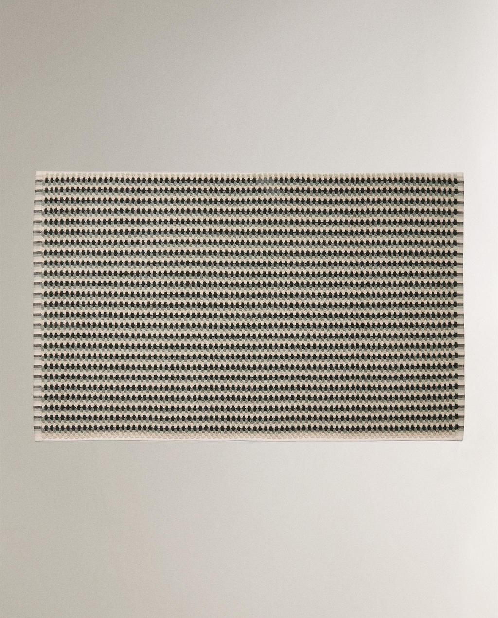 GEOMETRIC JACQUARD BATH MAT