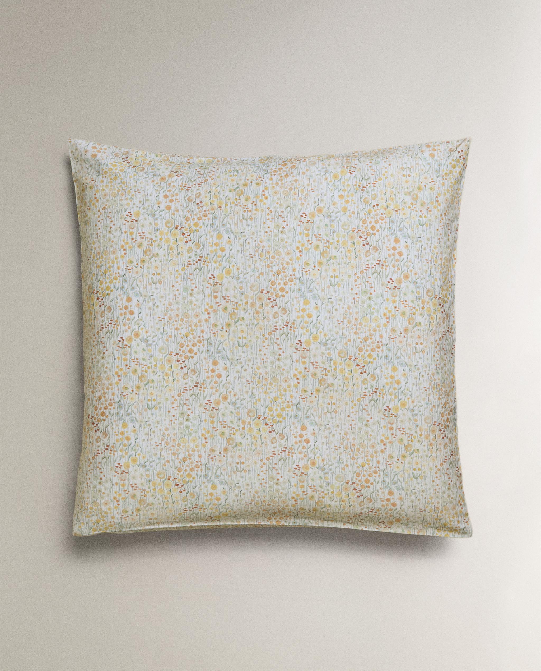 MINI FLORAL PRINT SATEEN PILLOWCASE product thumbnail 3