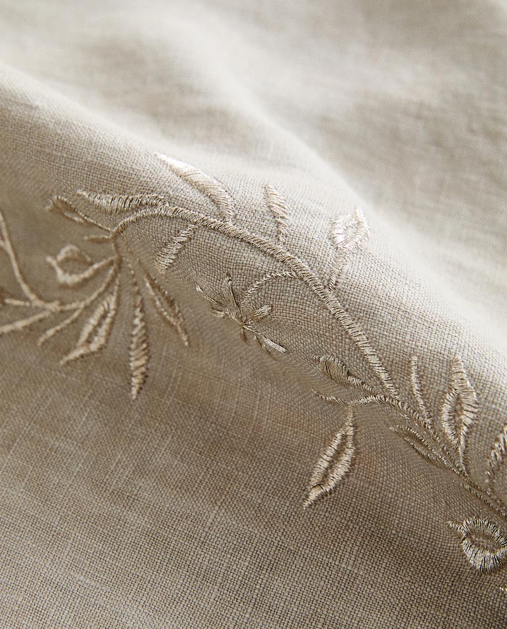 LINEN CHRISTMAS BRANCH TABLECLOTH