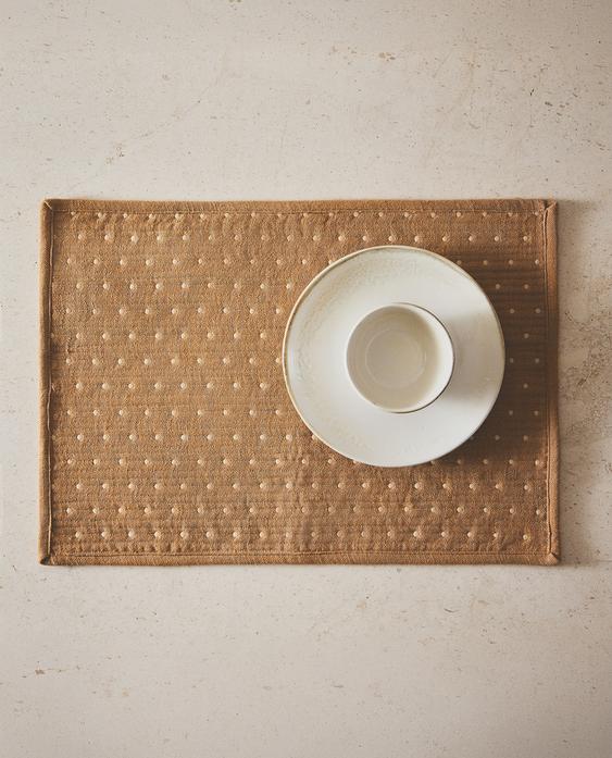 JOGO AMERICANO ACOLCHOADO COM PESPONTOS JOGO AMERICANO ACOLCHOADO COM PESPONTOS