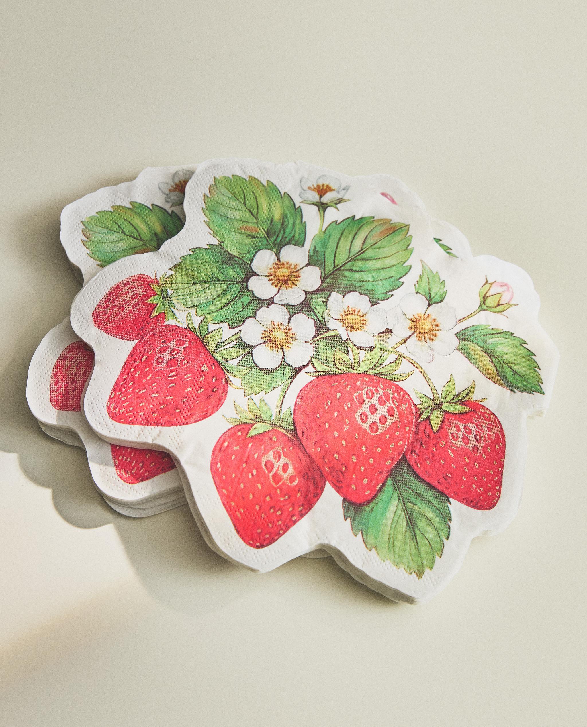 PACK OF STRAWBERRY PAPER NAPKINS (PACK OF 20) product thumbnail 8