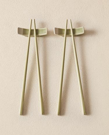 ENSEMBLE BAGUETTES ET REPOSE-BAGUETTES CÉRAMIQUE (LOT DE 2)