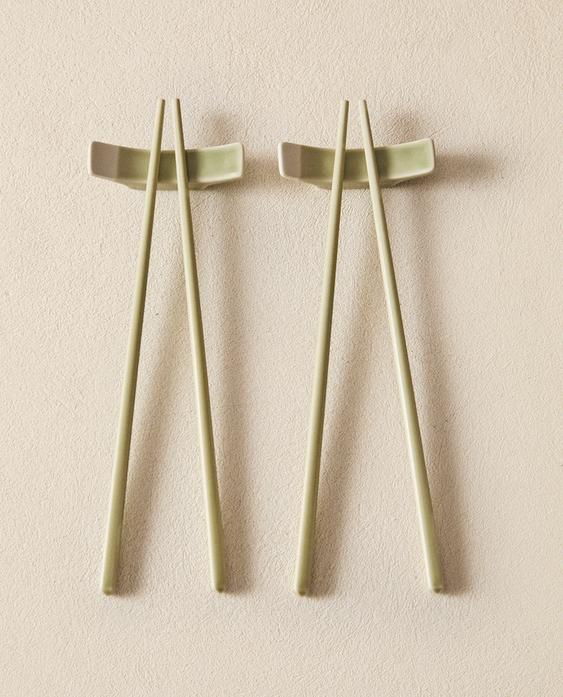 SET PALILLOS Y SOPORTE CERÁMICA (SET DE 2)